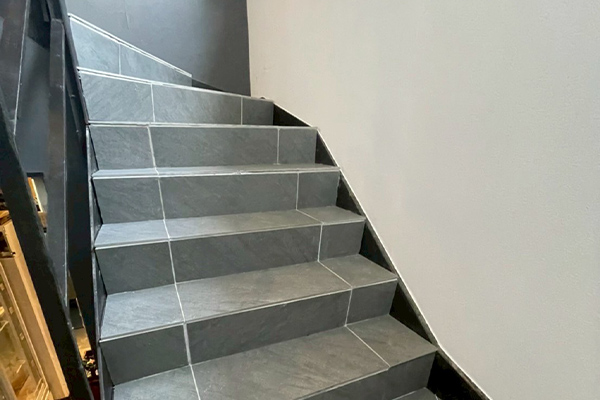 店舗タイル工事